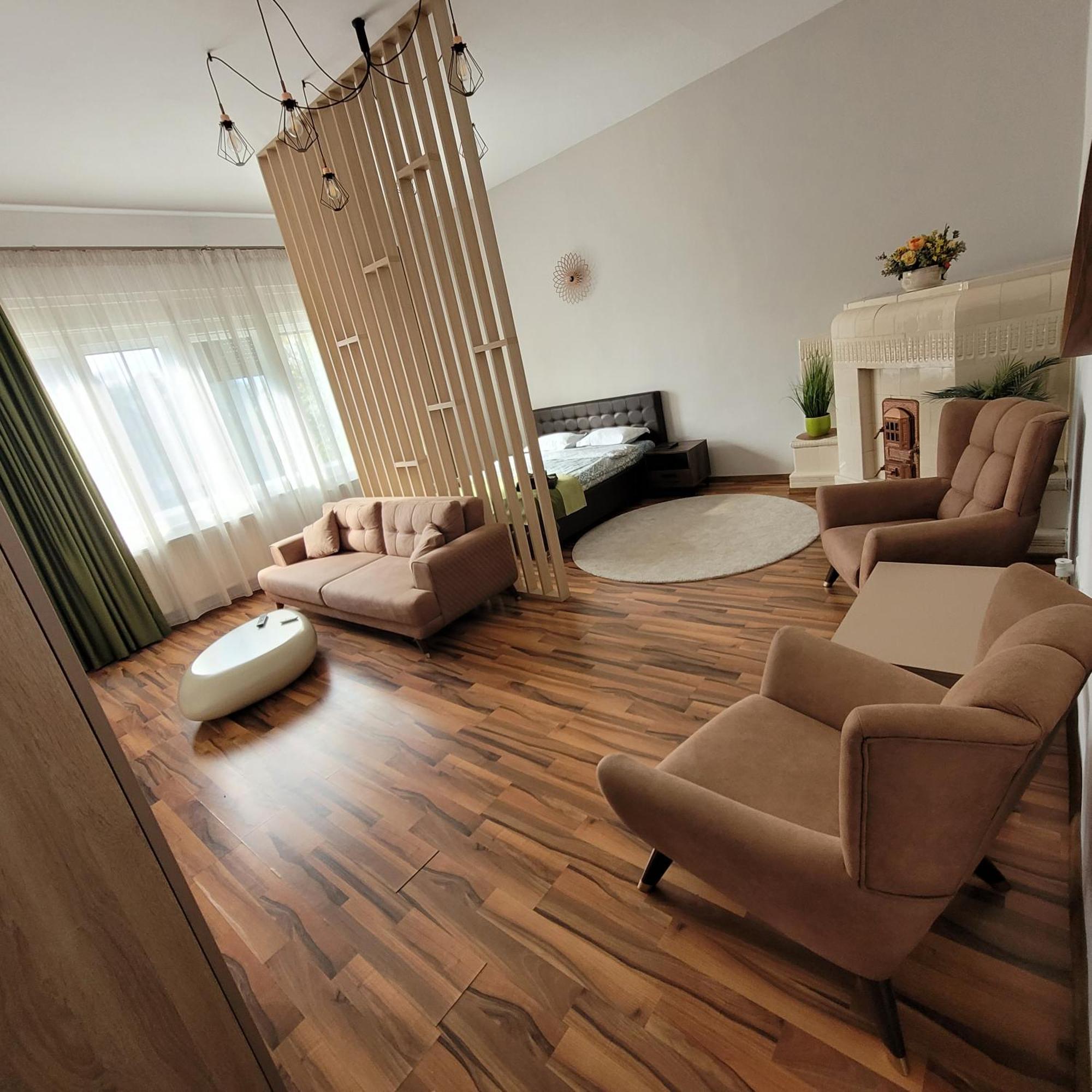 B8 - Spacious, Charming Apartment In Central Sibiu Eksteriør billede